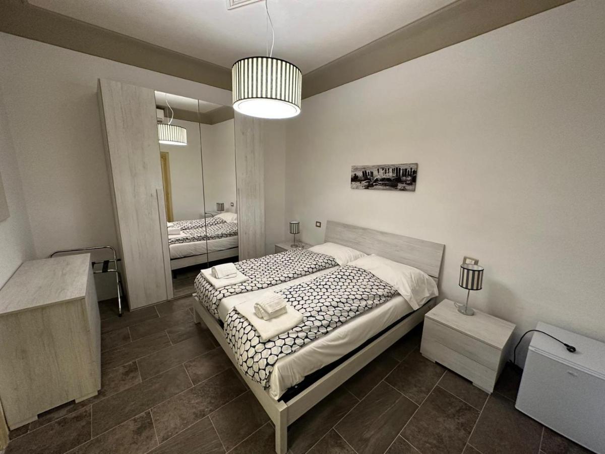Residence Amalia Guelfa ฟลอเรนซ์ ภายนอก รูปภาพ